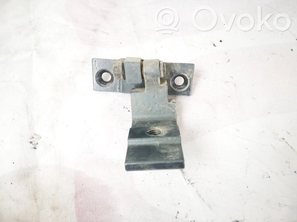 Cerniera inferiore della portiera posteriore   7068089,7068089