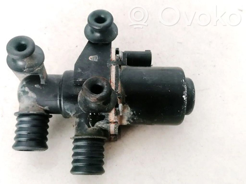 BMW 5 E60 E61 Supapă control încălzitor lichid răcire 