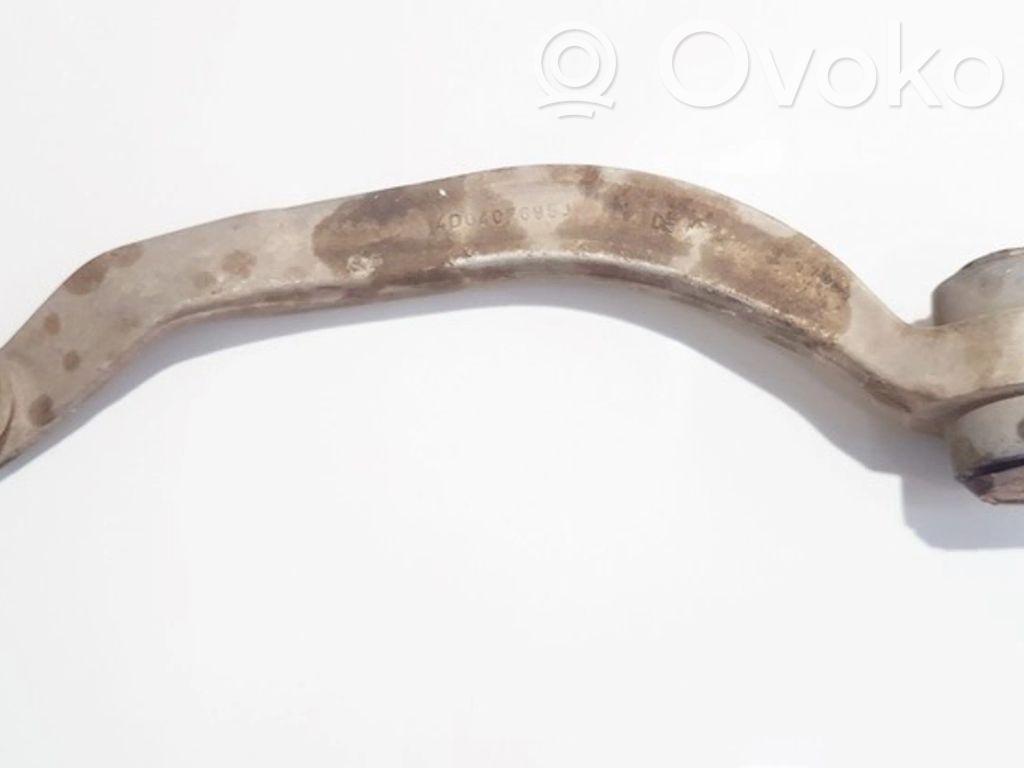 Audi A4 S4 B5 8D Braccio di controllo sospensione anteriore inferiore/braccio oscillante