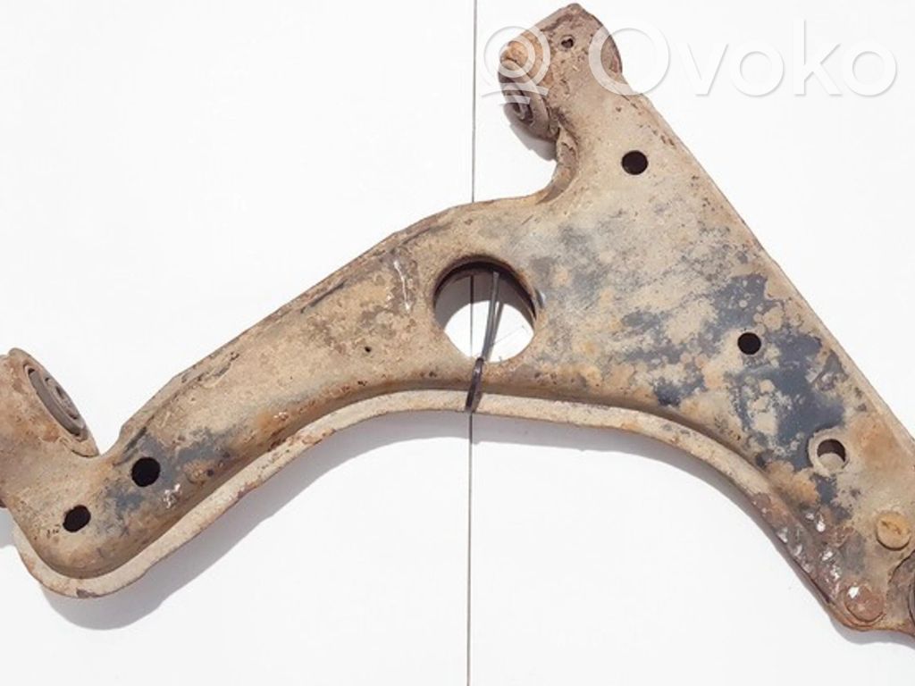 Opel Vectra B Braccio di controllo sospensione anteriore inferiore/braccio oscillante