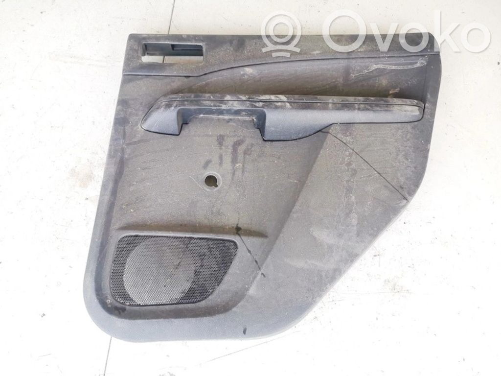 Ford Focus C-MAX Takaoven verhoilu 
