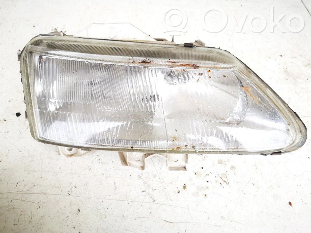 Renault Laguna I Far 