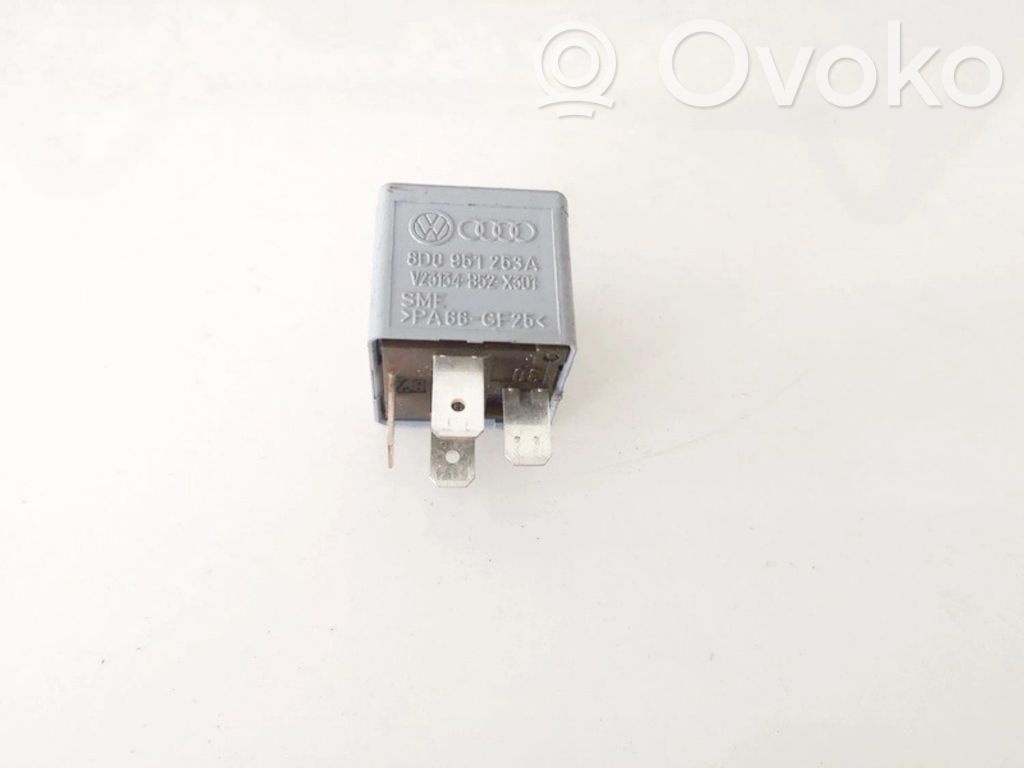 Sonstige Relais   8D0951253A,V23134B52X301,8D0951253A,V23134B52X301