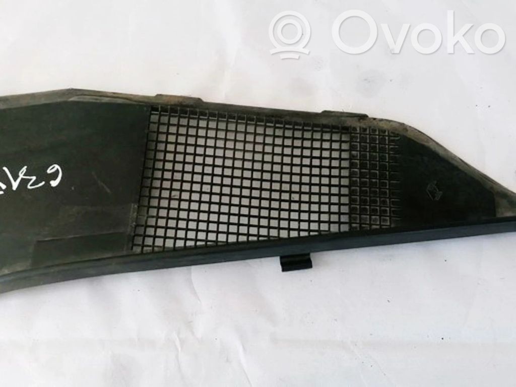 Renault 19 Wiper trim 