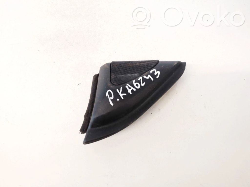 Toyota Corolla E120 E130 Sivukaiuttimen suoja