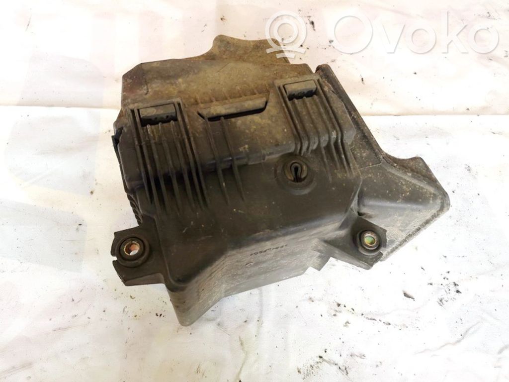 Luftfilterkasten   MB924218,MB924218