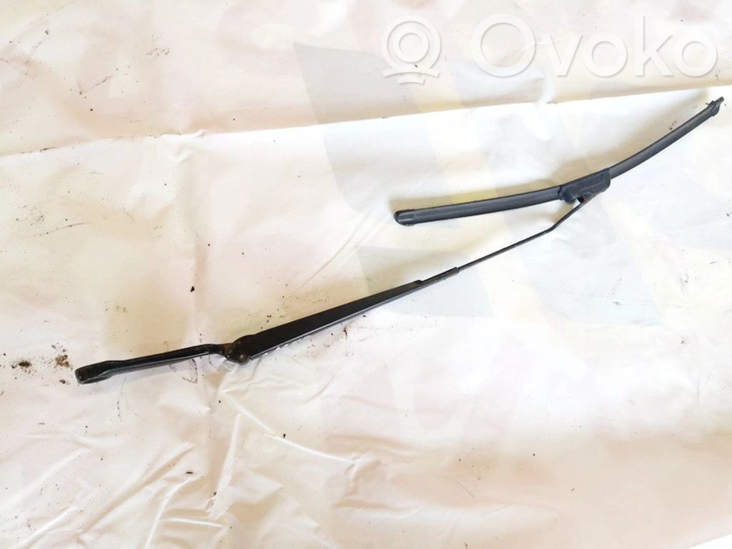 Volkswagen Golf IV Ramię wycieraczki szyby przedniej / czołowej 