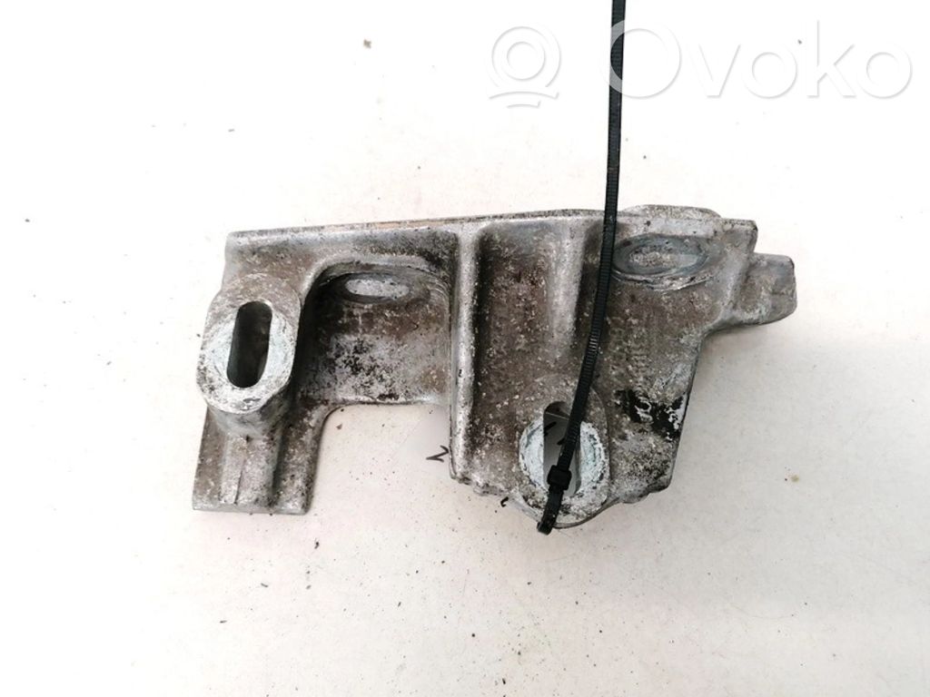 Engine mounting bracket   7M3199800A,7M3199800A