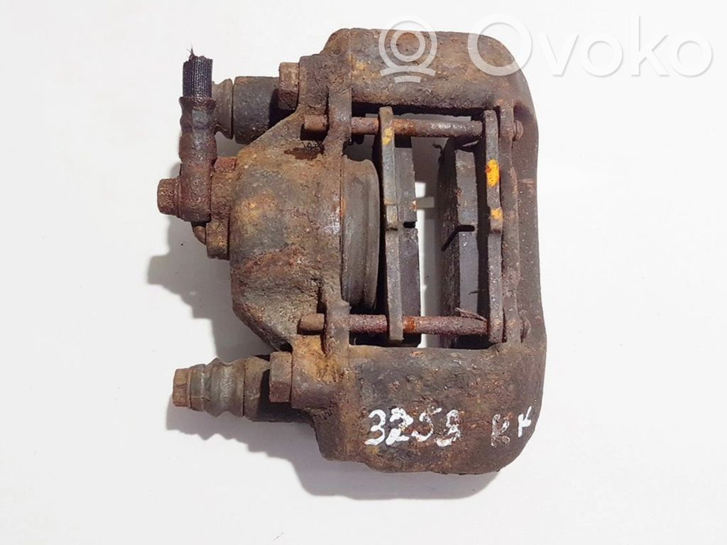 Caliper de freno delantero