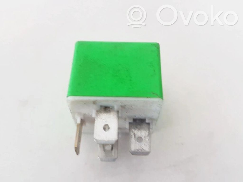 Alte relee   12V35A03531,12V35A03531