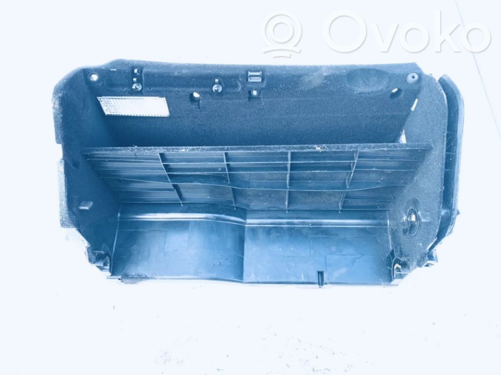 Mercedes-Benz C W203 Boite à gants