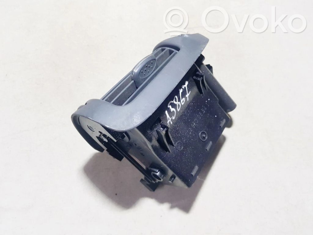 Mercedes-Benz C W203 Rejilla de ventilación central del panel