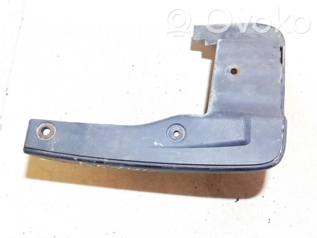 Subaru Outback Priekinis purvasargis 