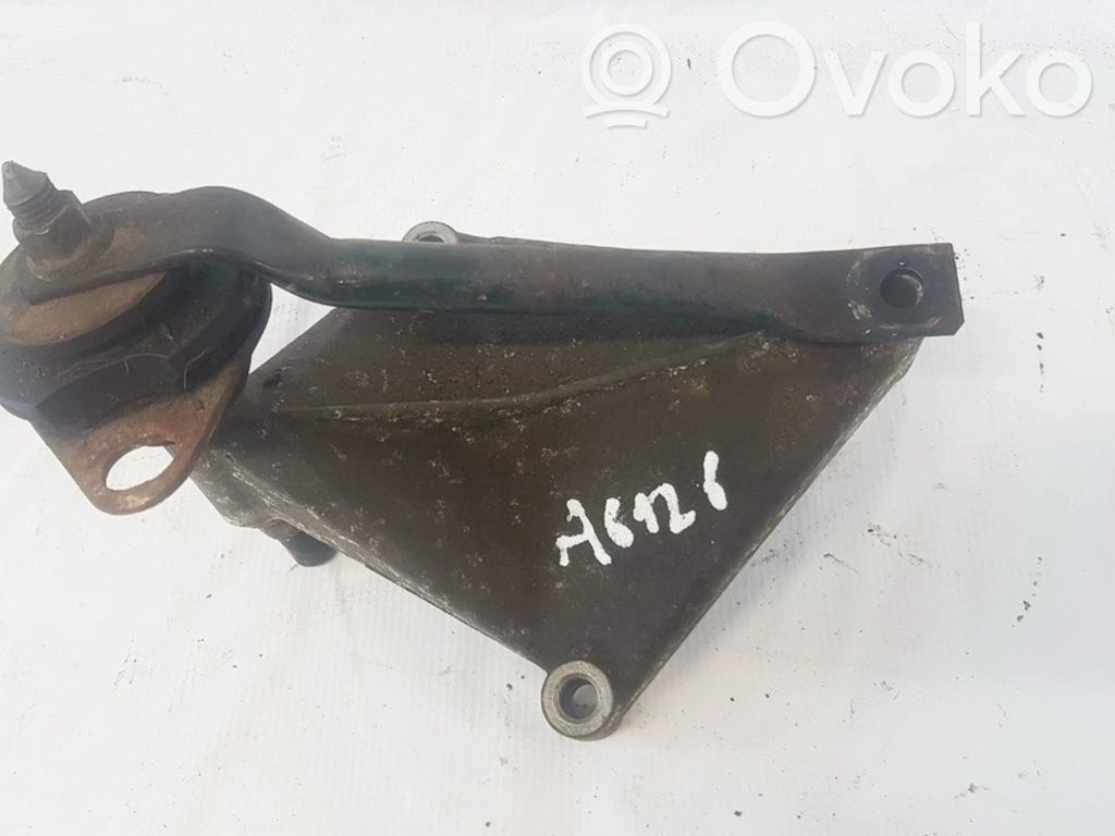 Renault Megane I Engine mount bracket 