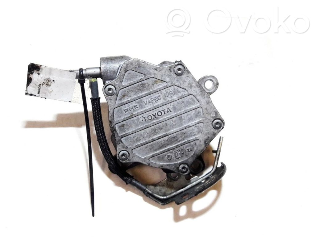 Toyota Avensis T270 Vacuum pump 