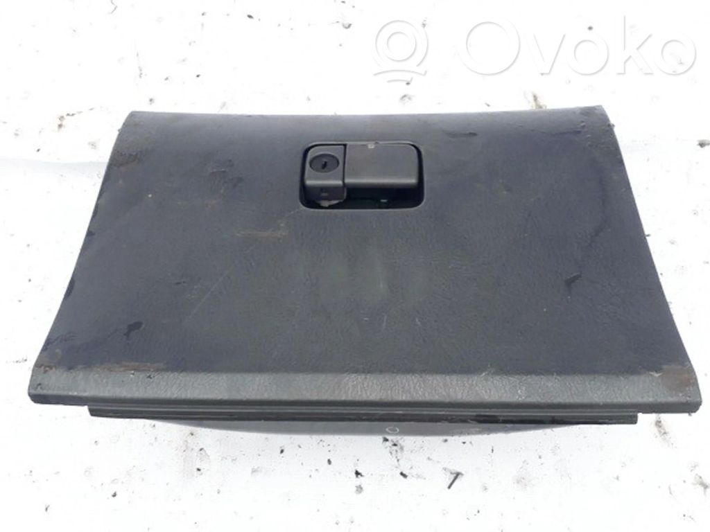 Mazda 323 Vano portaoggetti 
