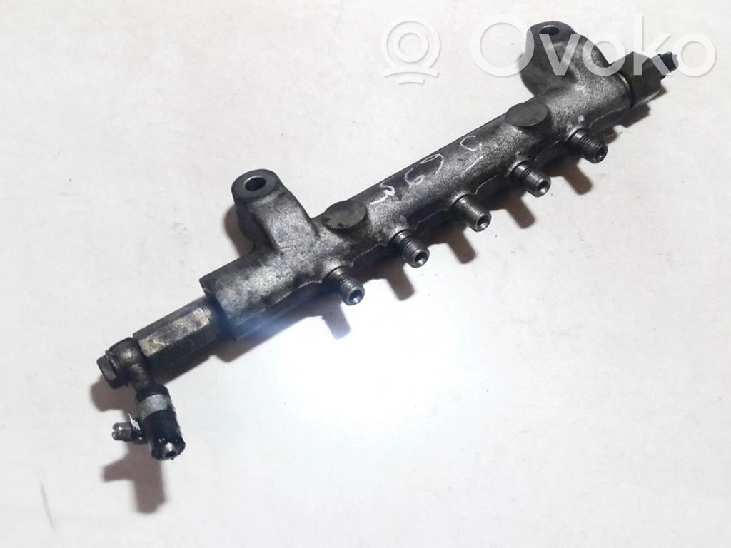 Nissan Primera Tuyau de conduite principale de carburant
