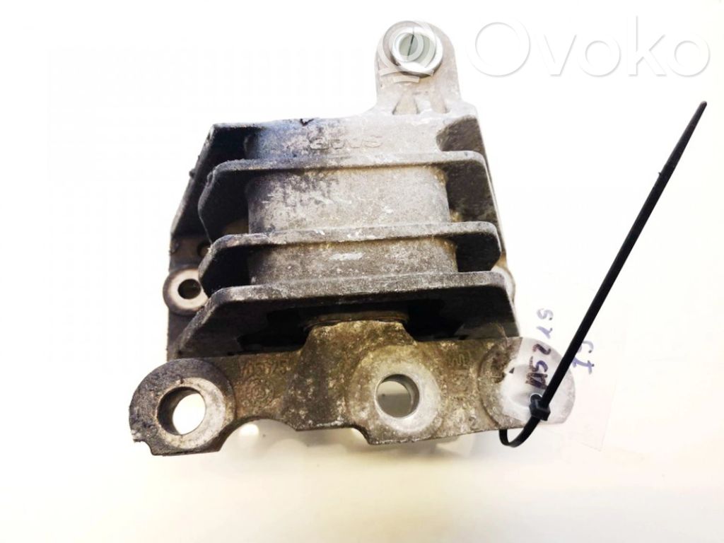 Engine mount bracket   V05625,210383314,210383314,V05625