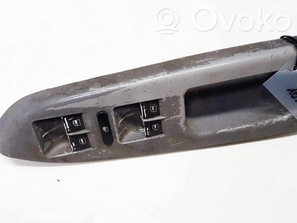 Volkswagen Touran I Schalter el. Fensterheber 