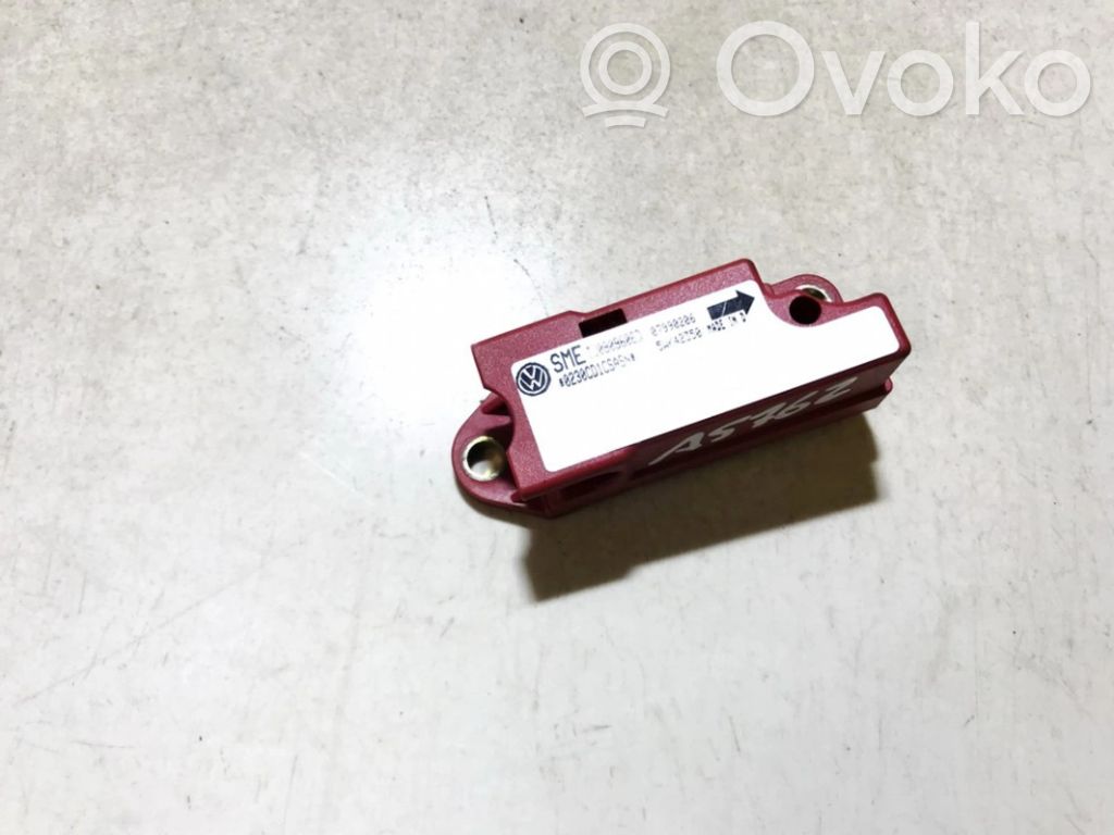 Czujnik uderzenia Airbag   1J0909606D,07990206,07990206,1J0909606D,5WK42350