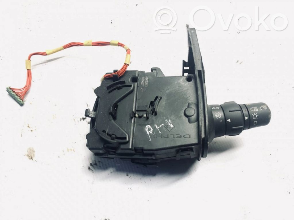 Commodo de clignotant   8200245438,88102001,8200243503,8200245438,88100020147,88102001,88102001147
