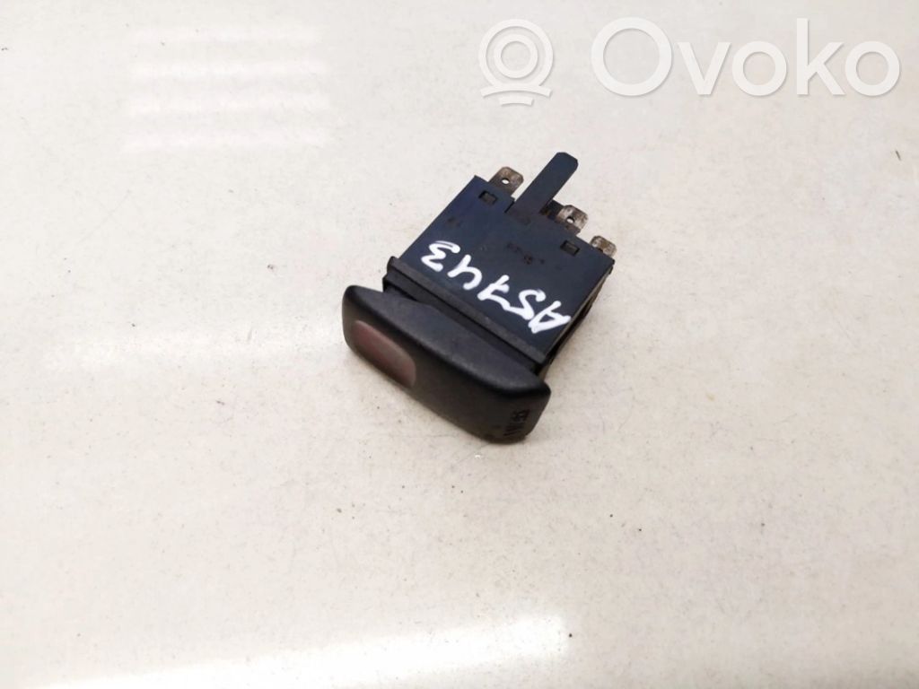 Volkswagen Golf II Przycisk świateł awaryjnych