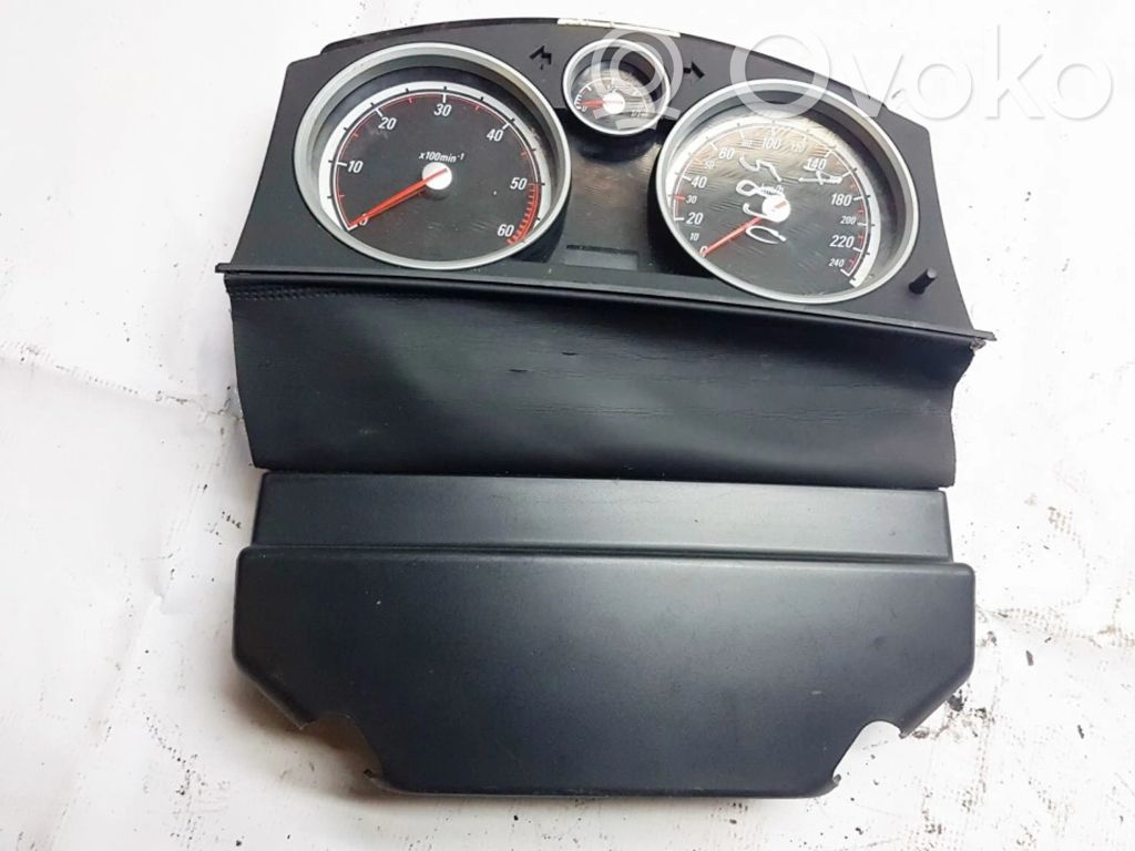 Opel Astra H Tachimetro (quadro strumenti) 