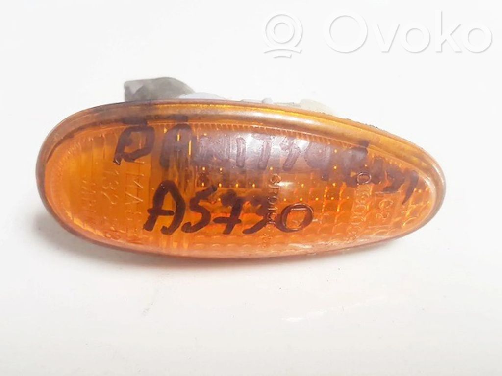 Mitsubishi Space Wagon Seitenblinker