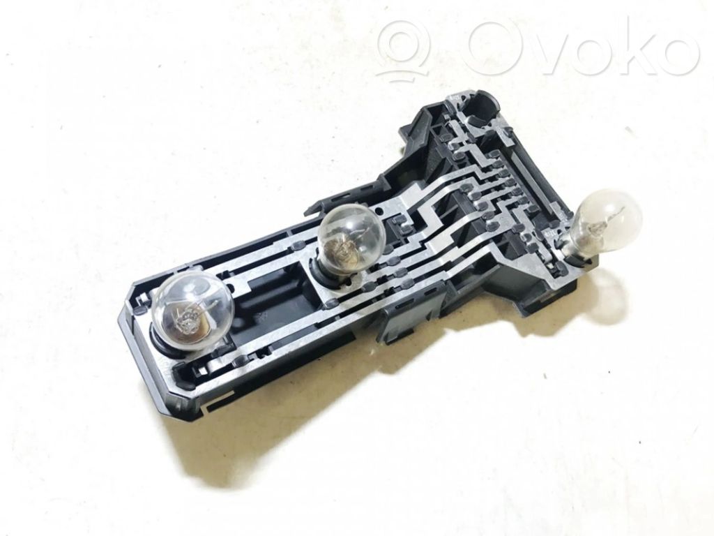 Volkswagen PASSAT B5 Portalampada fanale posteriore