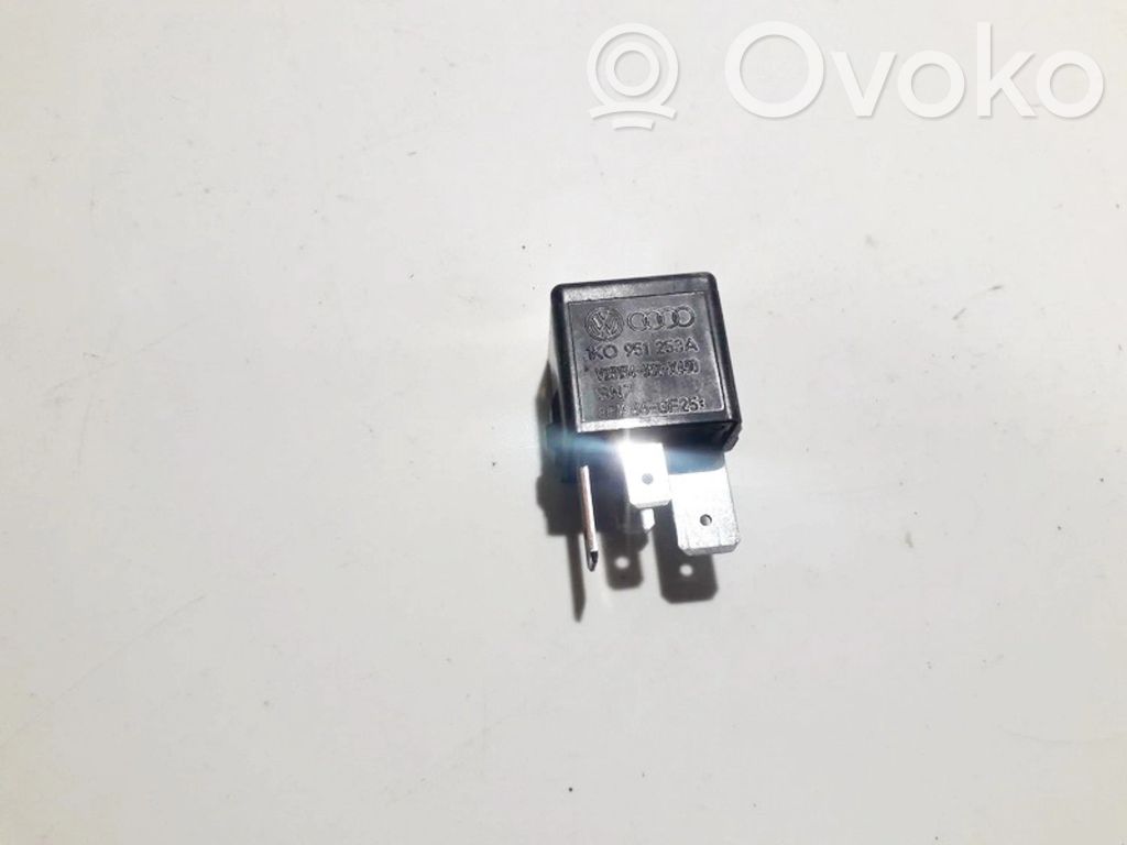 Alte relee   1K0951253A,V23134J52X430,1K0951253A,V23134J52X430