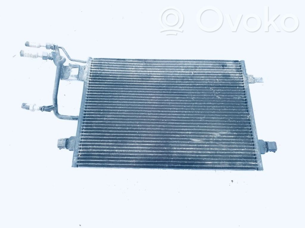 Volkswagen PASSAT B5 Radiatore di raffreddamento A/C (condensatore) 
