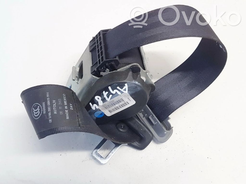 Volkswagen Jetta V Rear seatbelt 