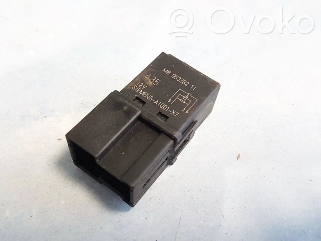 Otros relés   MB953382,A1001X7,A1001X7,MB953382