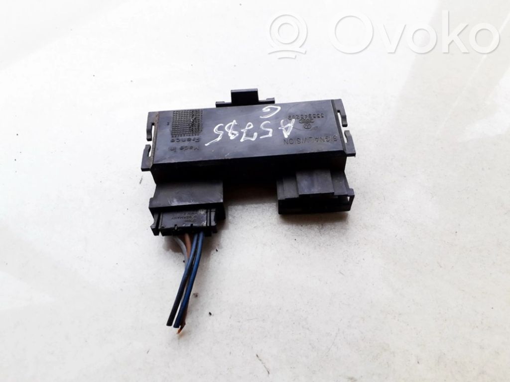 Volkswagen PASSAT B3 Glühbirnenhalter Heckleuchte 