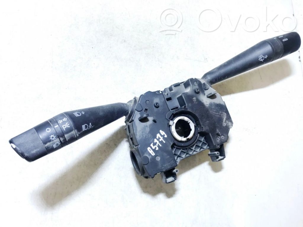 Citroen Nemo Pyyhkimen/suuntavilkun vipukytkin 