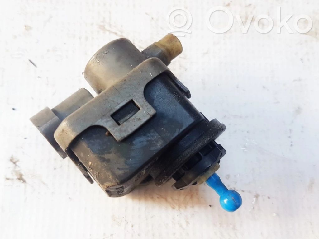 Nissan Primera Motorino di regolazione assetto fari