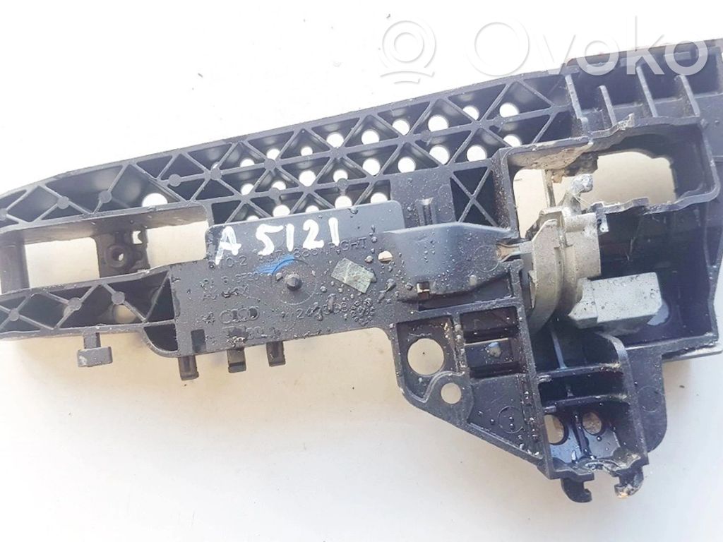 Audi A5 8T 8F Maniglia esterna per portiera anteriore
