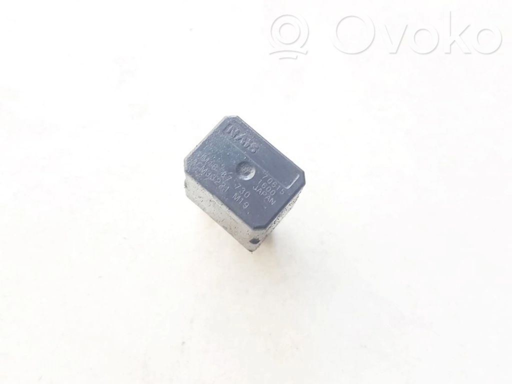 Otros relés   UM4667730,ACM33221,ACM33221,UM4667730