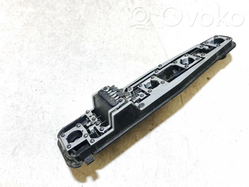 Porte ampoule de feu arrière