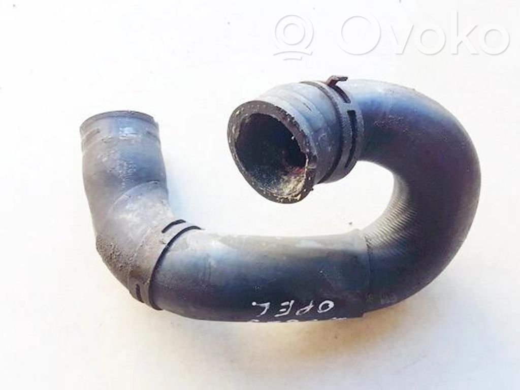 Opel Astra G Tuyau de liquide de refroidissement moteur