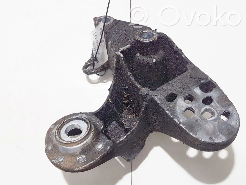 Łapa / Mocowanie silnika   4B0199351A,4B0199351A