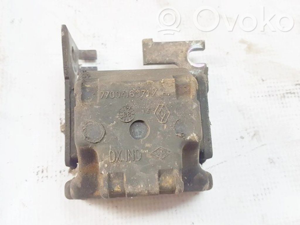 Renault Scenic I Engine mount bracket 