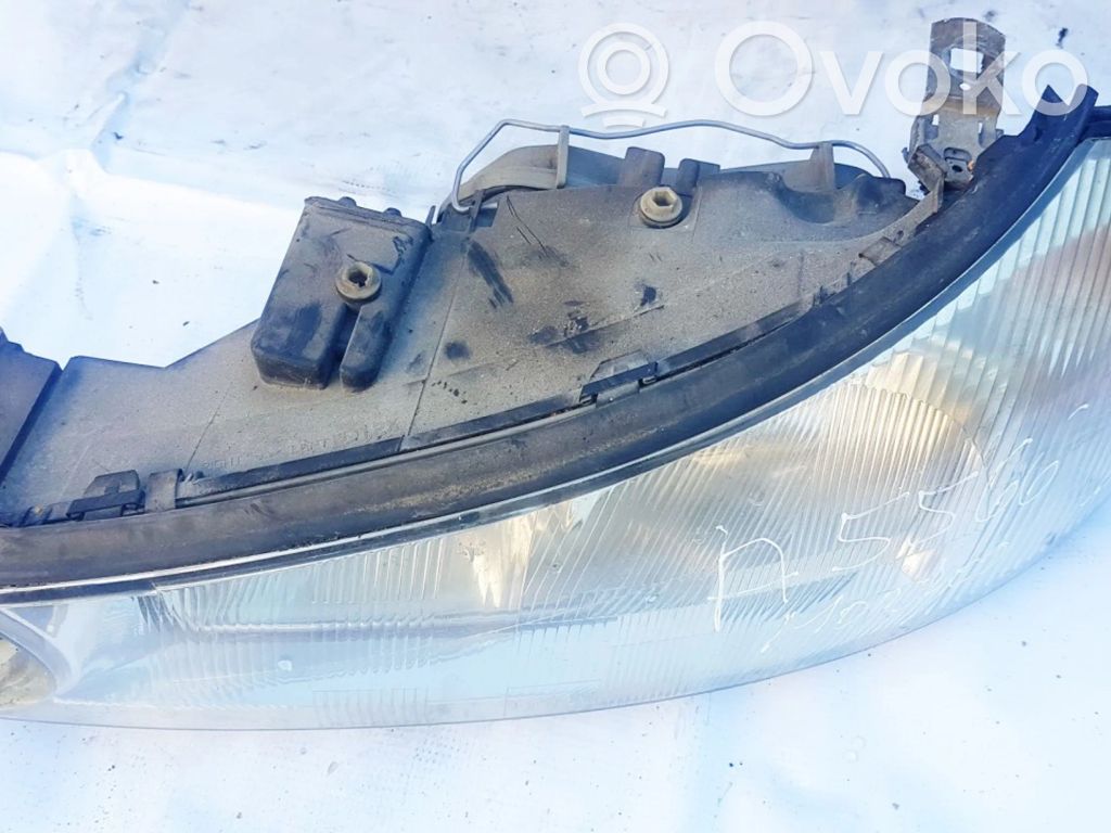 Ford Mondeo MK II Scheinwerfer 