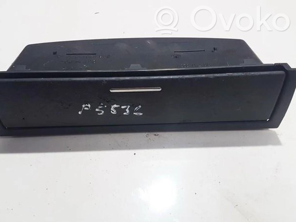 BMW 3 E46 Handschuhfach 
