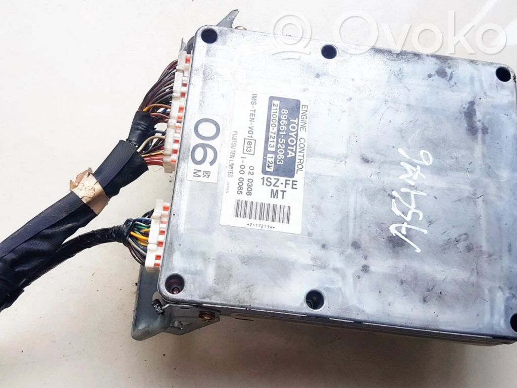 Toyota Yaris Engine control unit/module 