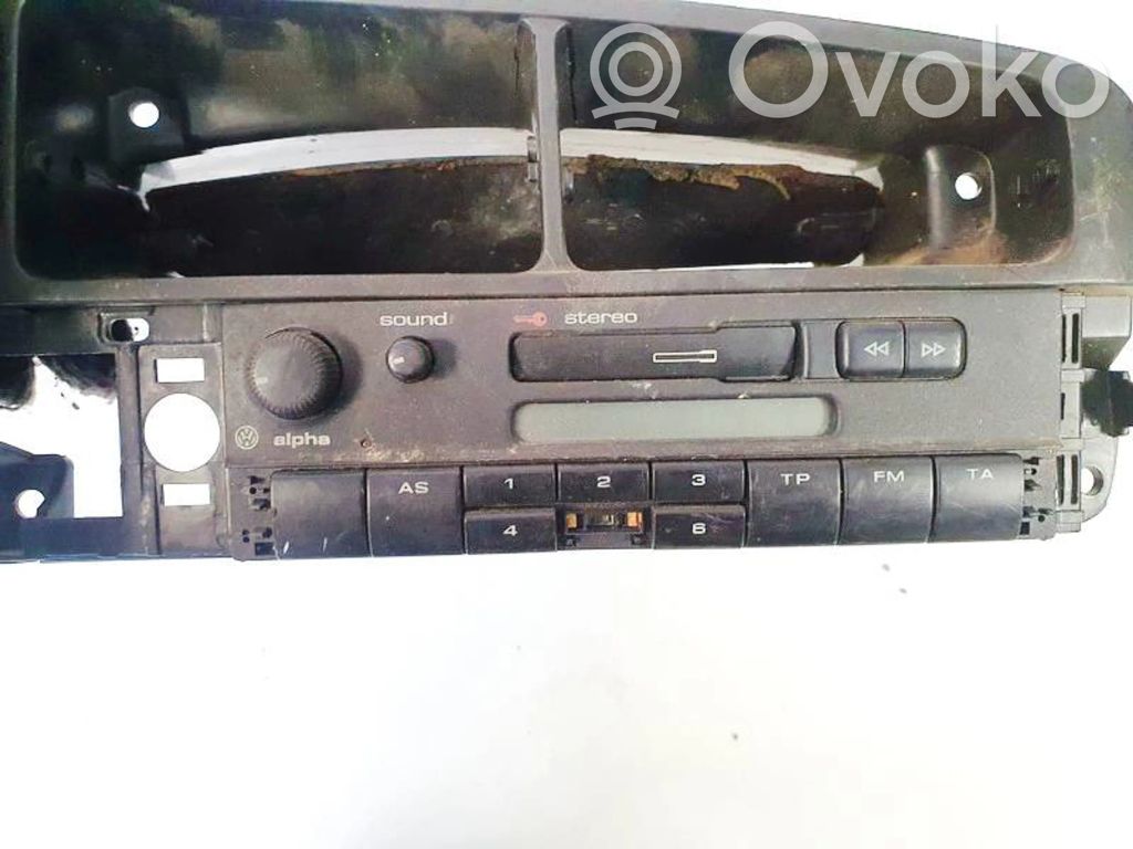 Volkswagen Golf III Panel / Radioodtwarzacz CD/DVD/GPS 