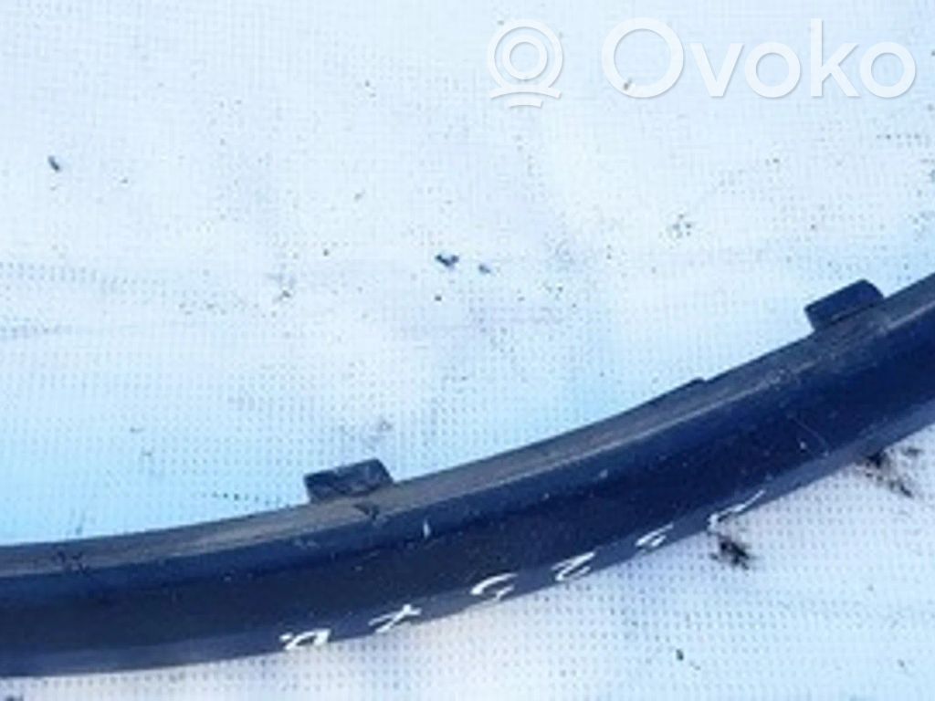 Ford Mondeo Mk III Listwa zderzaka przedniego 