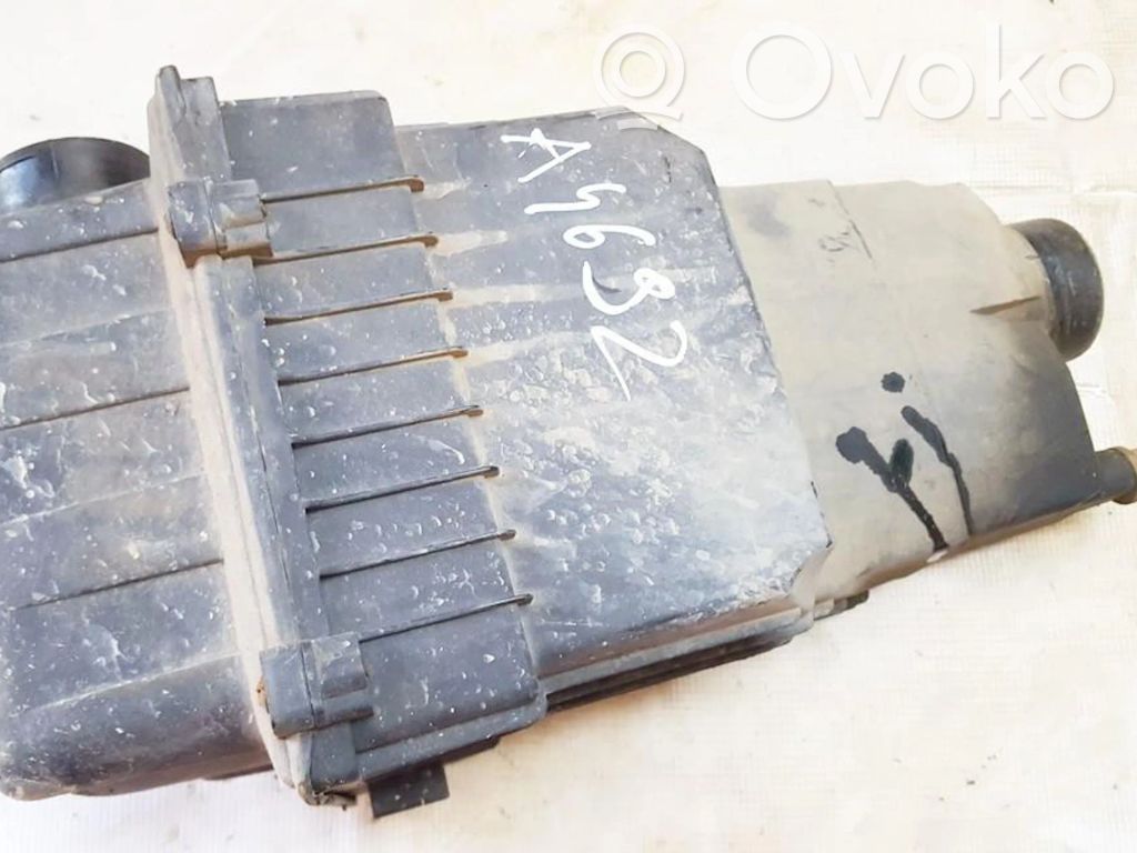 Citroen Xsara Picasso Cutie filtru aer 