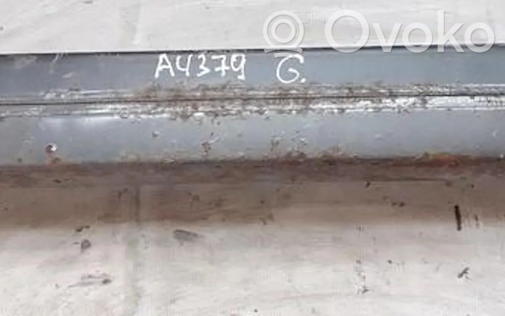 Toyota Corolla Verso AR10 Belka tylna