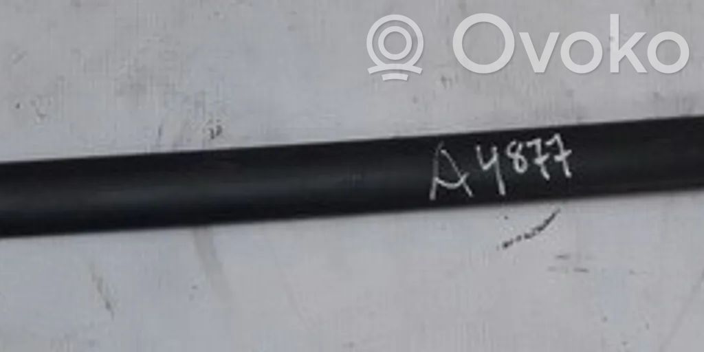 Ford Mondeo Mk III Listwa drzwi tylnych 